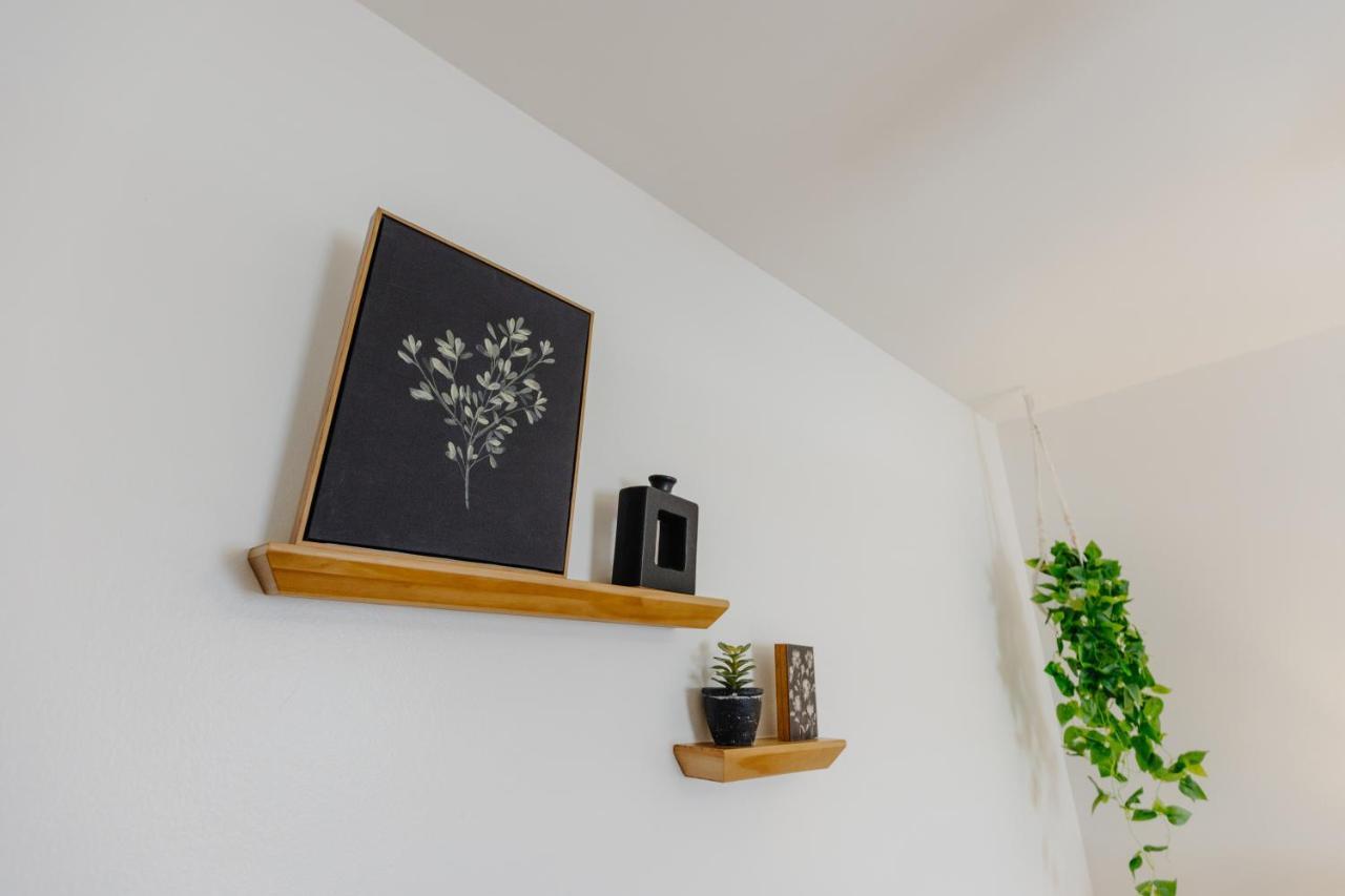 Centrally Located 2Br Overton Square Unit 2 Fast Wifi Free Parking Yes Pets Мемфис Экстерьер фото