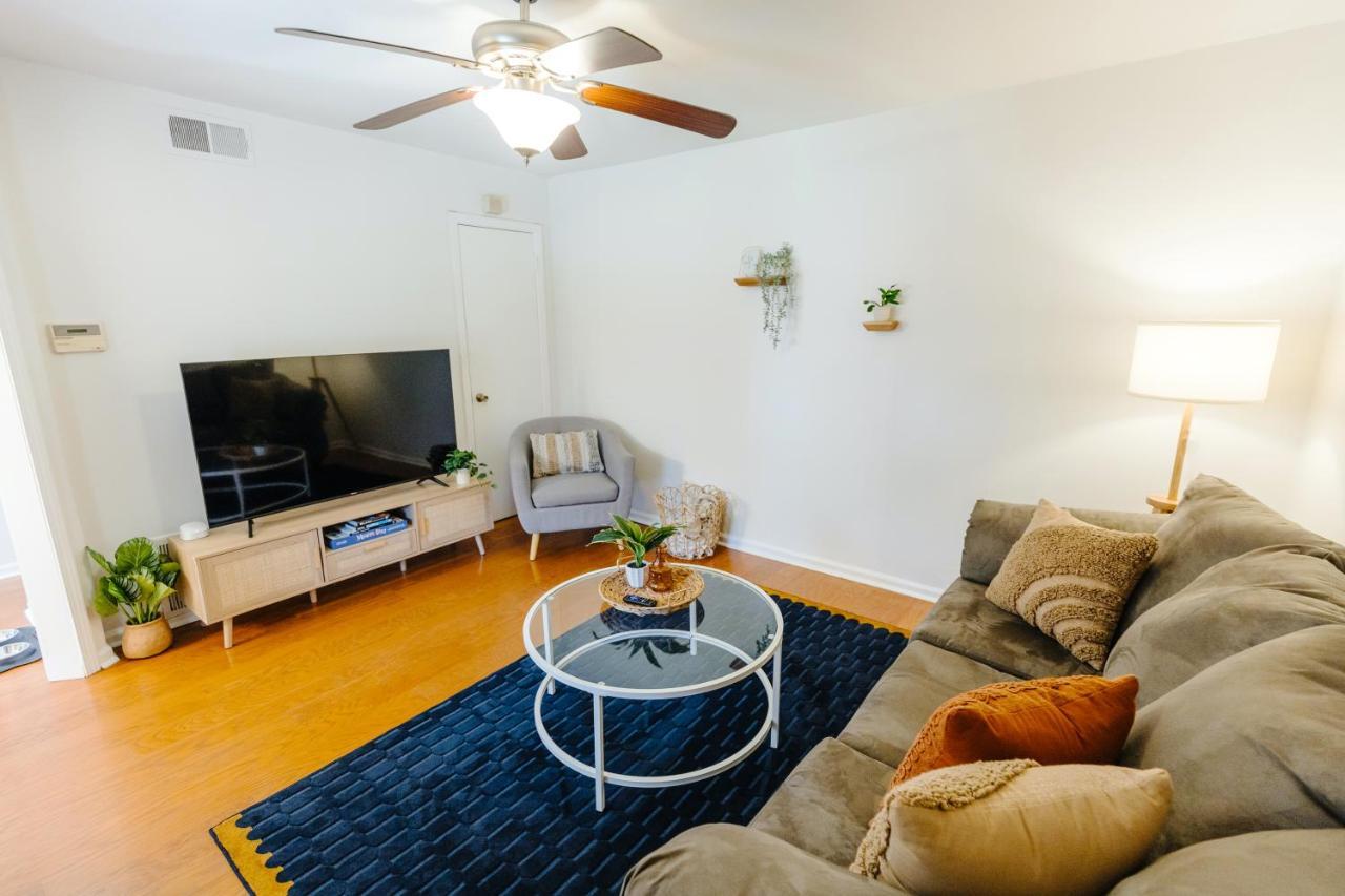 Centrally Located 2Br Overton Square Unit 2 Fast Wifi Free Parking Yes Pets Мемфис Экстерьер фото