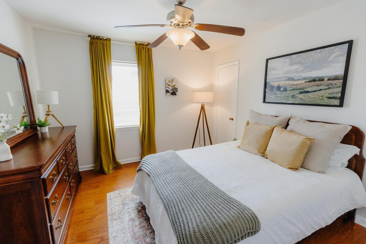 Centrally Located 2Br Overton Square Unit 2 Fast Wifi Free Parking Yes Pets Мемфис Экстерьер фото
