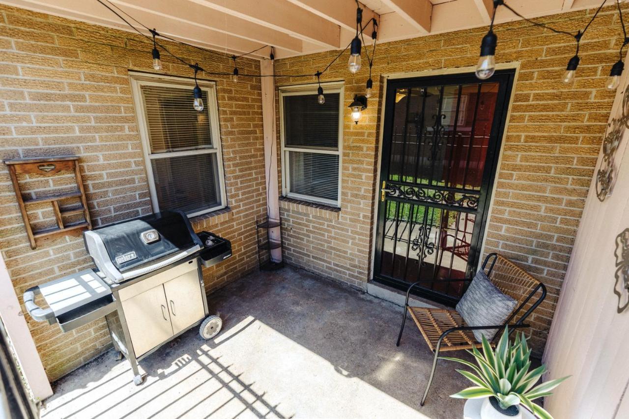 Centrally Located 2Br Overton Square Unit 2 Fast Wifi Free Parking Yes Pets Мемфис Экстерьер фото